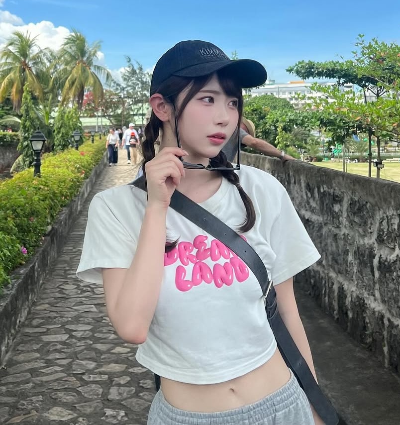 Dở khóc dở cười: Hot girl nổi tiếng Nhật Bản bất ngờ được tuyển trạch viên tiếp cận trên phố, mời chào làm hot girl gợi cảm