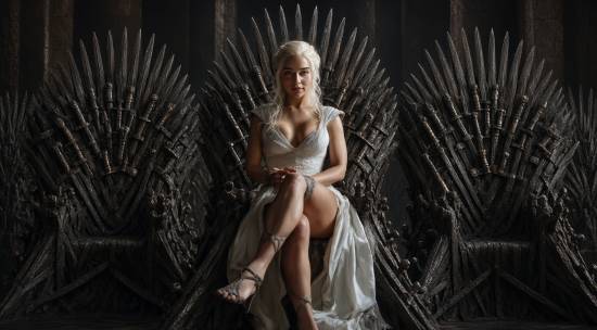 Game mới lấy chủ đề Game of Thrones xác nhận thời điểm ra mắt, nữ chính gợi cảm quá ấn tượng