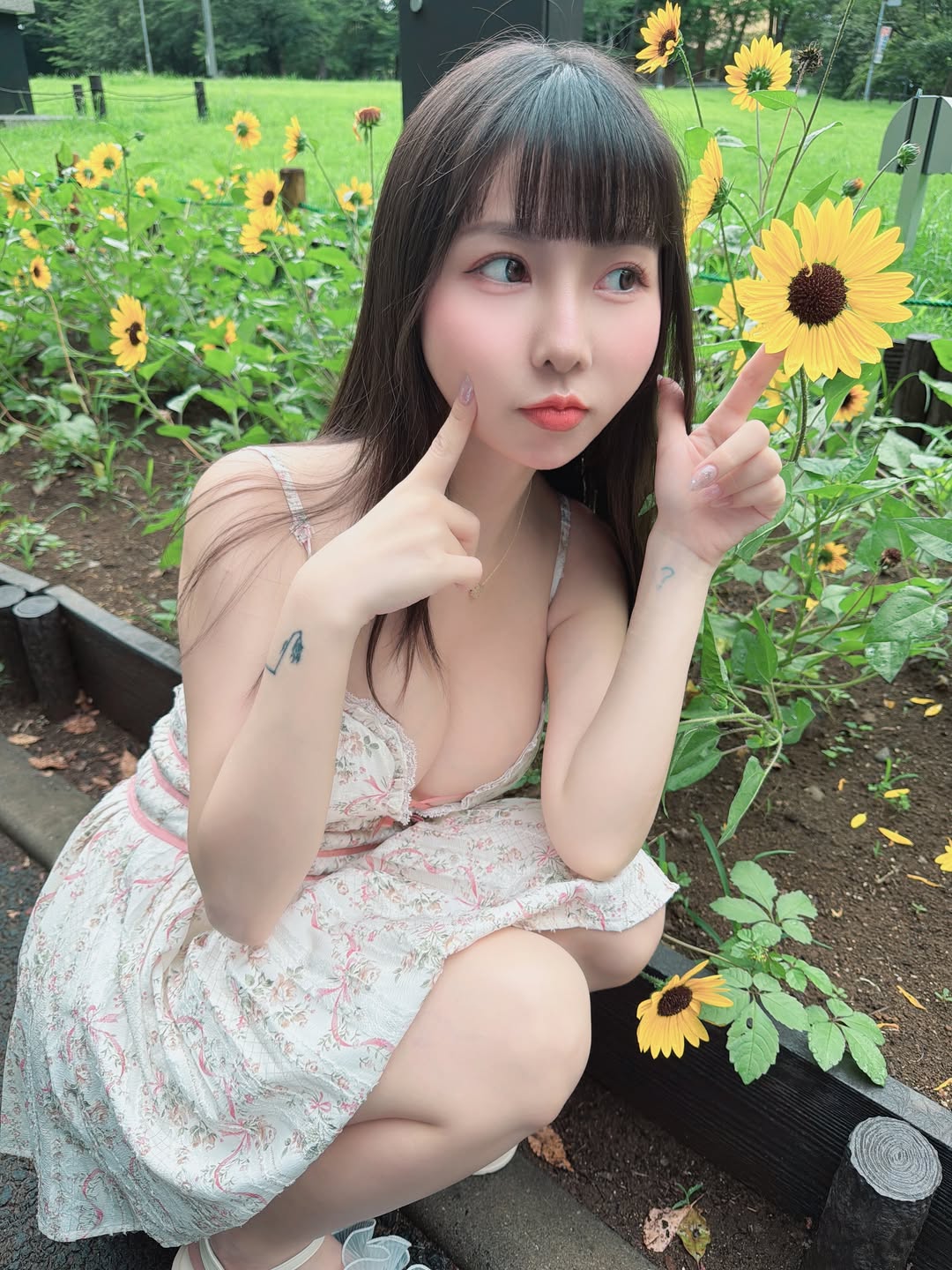 Hot girl nổi tiếng bất ngờ than thở chuyện tình cảm, tiết lộ 90% người tiếp cận đều chỉ muốn nói về một chủ đề nhạy cảm