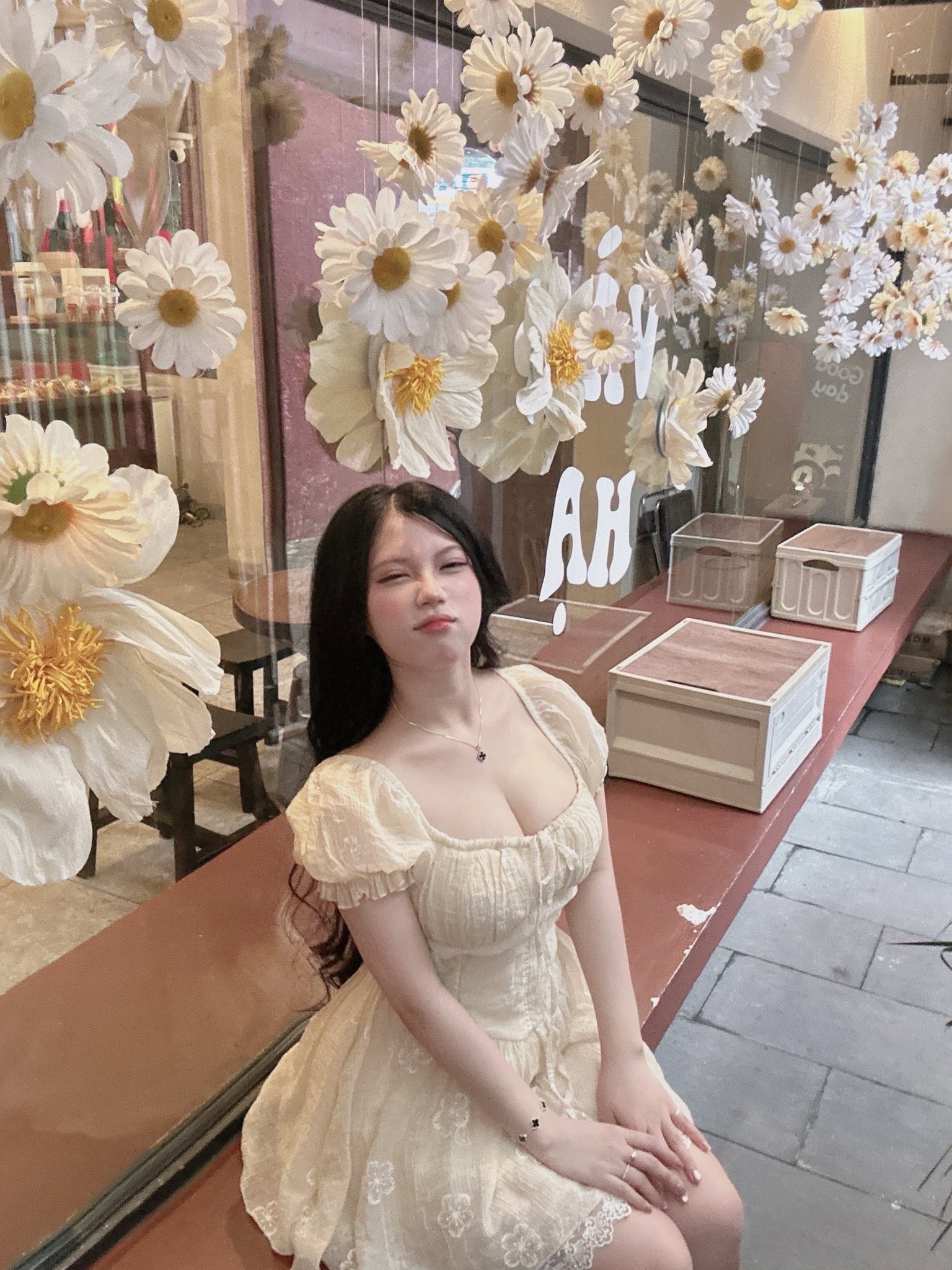 Hot girl Playduo xinh đẹp thế này, chẳng trách bao game thủ say mê