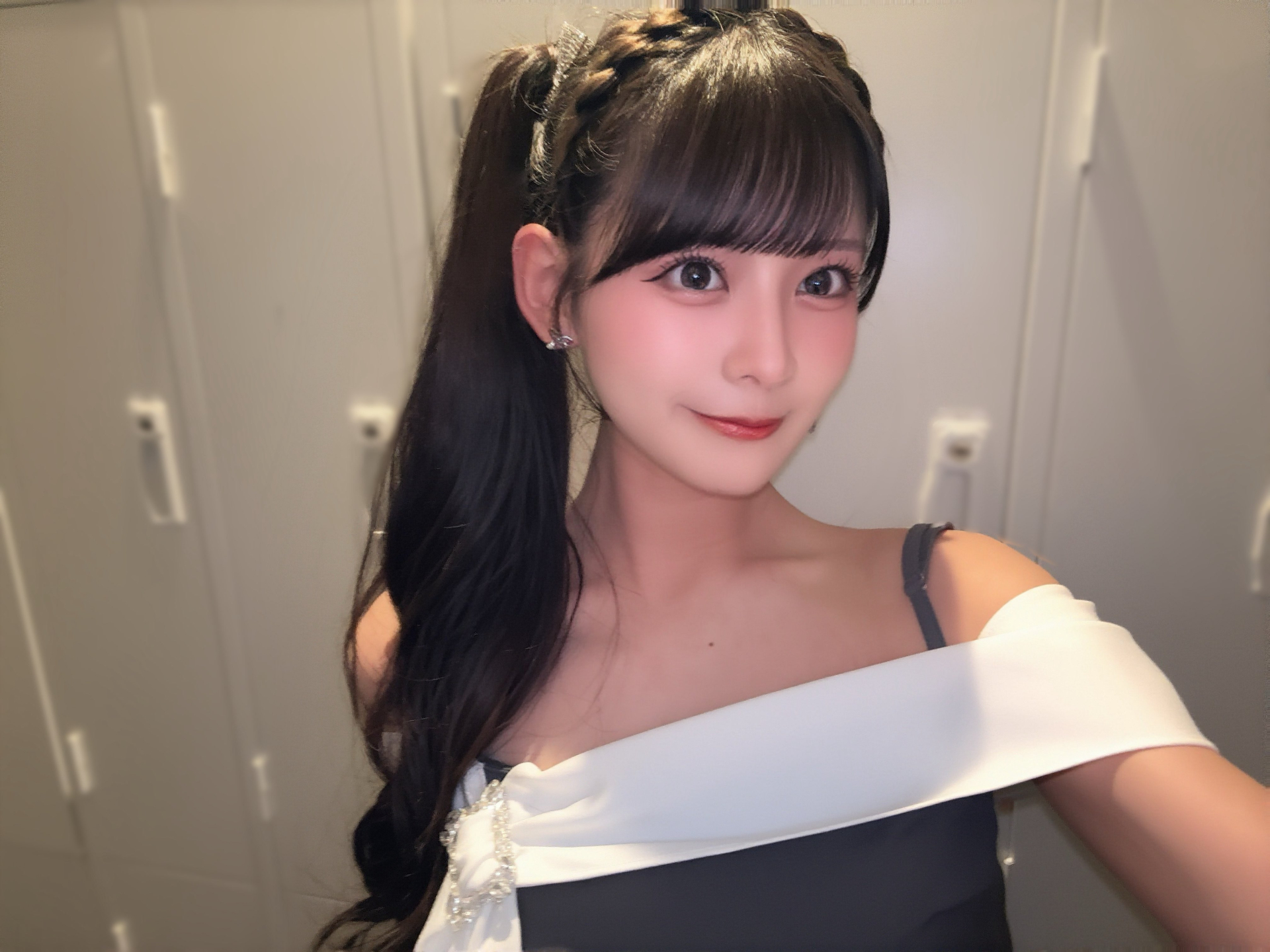 Hot girl Nhật Bản vướng bê bối lộ ảnh riêng tư, nghẹn ngào tiết lộ sự thật, thừa nhận