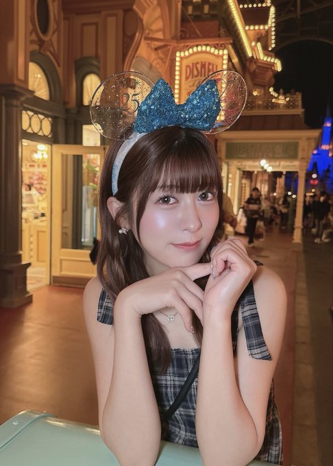Đang biểu diễn, hot girl Nhật bất ngờ gặp sự cố, chỉ một khoảnh khắc đã nổi tiếng ngỡ ngàng, gần 6 triệu lượt xem