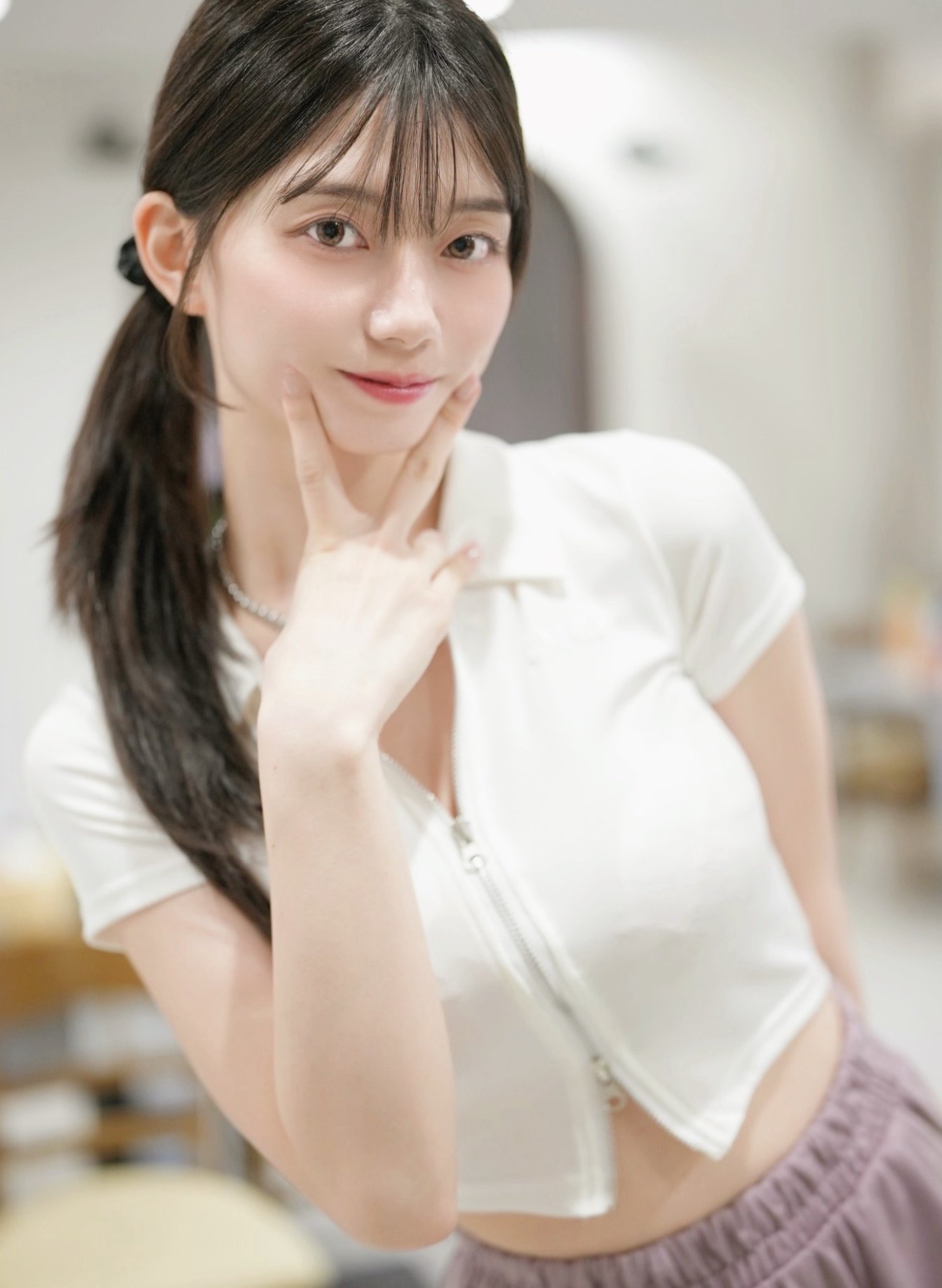 Nổi tiếng chỉ sau Yua Mikami, hot girl xinh đẹp thu hút với độ viral, tung ra thẻ sưu tầm của bản thân, được đấu giá tới gần 600 triệu