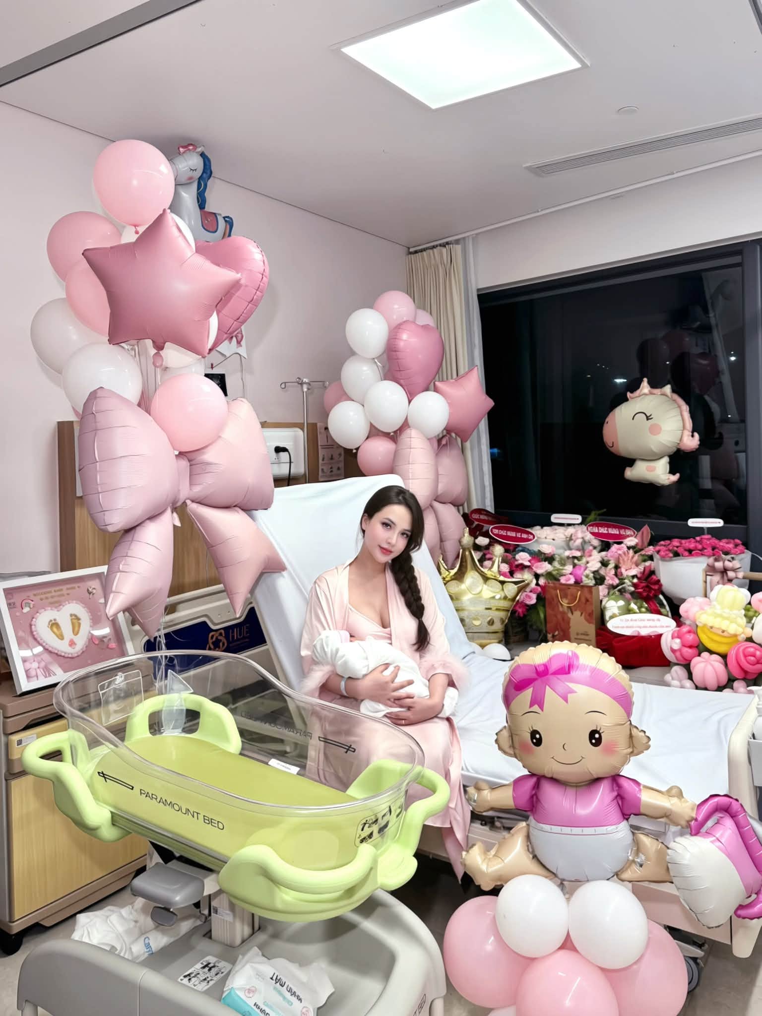 Gallery - Thoát vai mẹ bỉm, hot girl gây mê với vóc dáng không thể tin được - image 1