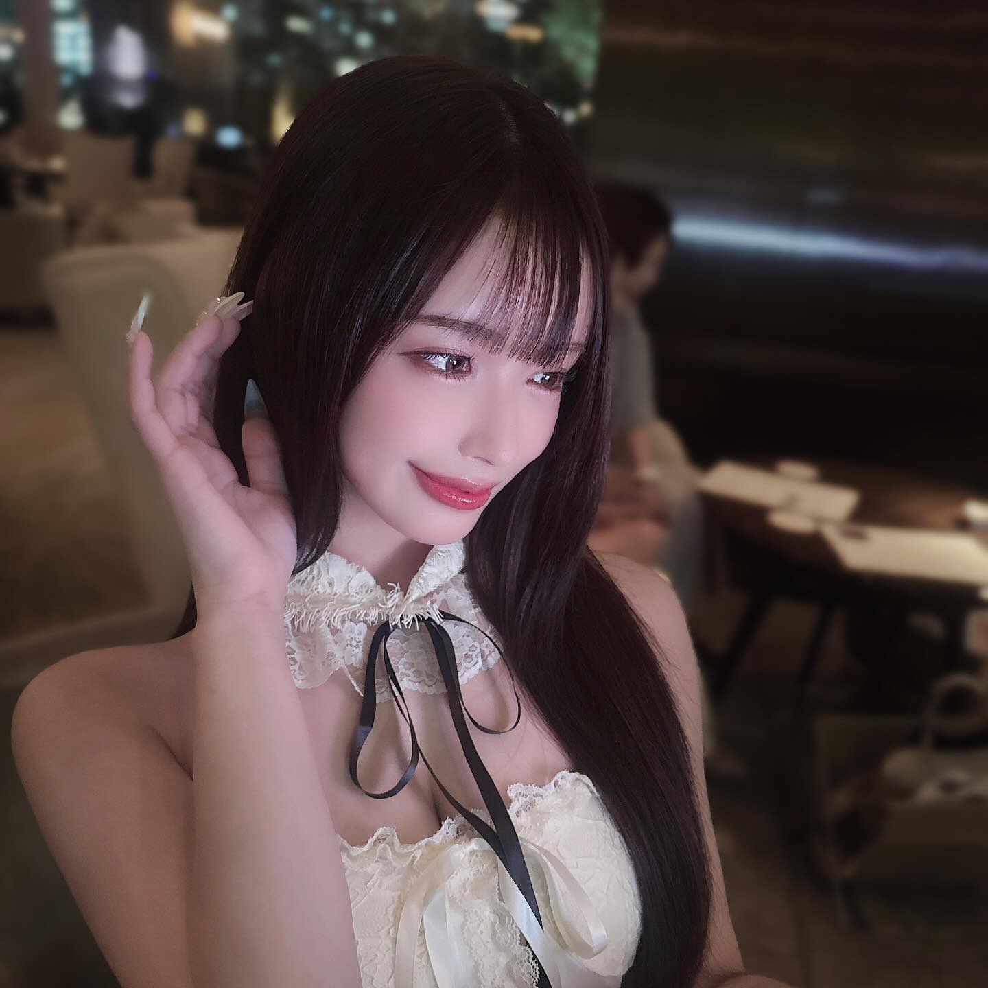 Nổi tiếng nhờ gợi cảm, hot girl Nhật Bản bất ngờ khoe bộ sưu tập hiếm có khó tìm, trị giá hơn 150 triệu đồng