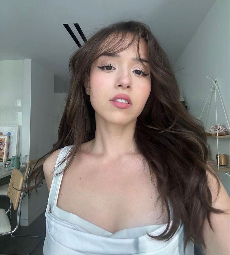 Bị ghép mặt vào ảnh và video nhạy cảm bằng deepfake, nữ streamer xinh đẹp tiết lộ sự thật, phải chi “tiền tấn” để bảo vệ bản thân