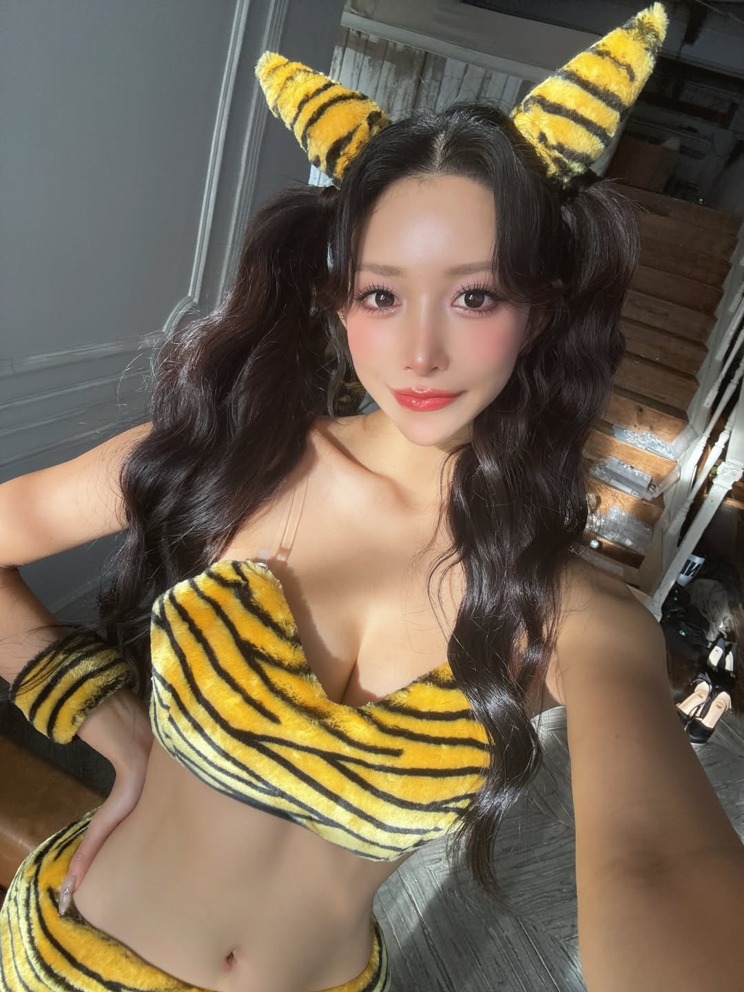 Khoe ảnh cosplay Hunter x Hunter, hot girl gợi cảm hút hơn 7,2 triệu lượt xem, chính chủ cũng phải bất ngờ vì độ nổi tiếng