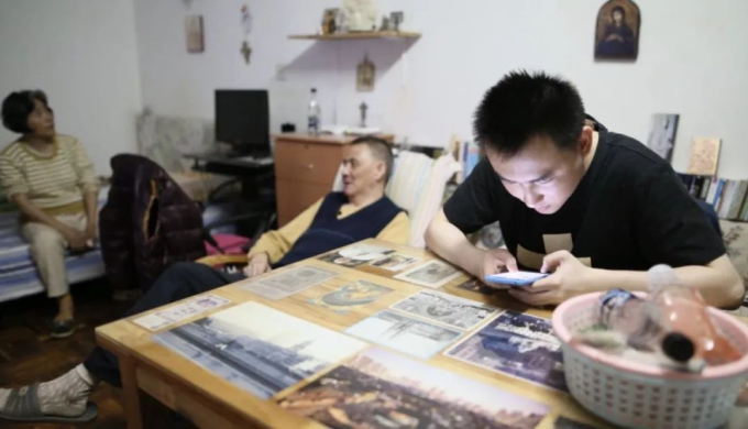 Gia đình 3 người sống trong nhà chung cư cũ rộng hơn 30m2 ở trung tâm Thượng Hải