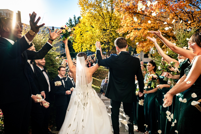 Shayla Herrington là nhiếp ảnh gia trẻ chuyên chụp ảnh cưới cho các cặp đôi.