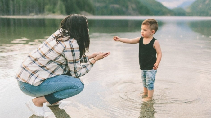 Là mẹ 2 bé trai, đây là lý do tôi thấy trend #BoyMum của các bà mẹ có con trai trên mạng xã hội rất có vấn đề!