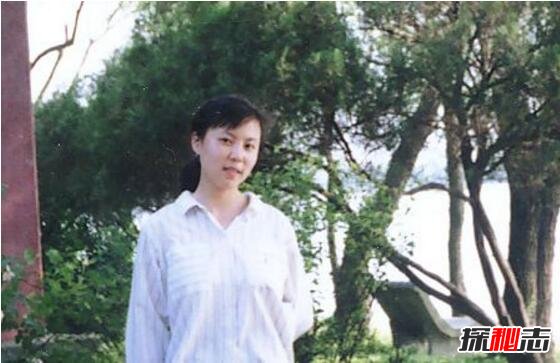 Chu Linh - cựu sinh viên Đại học Thanh Hoa