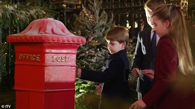 Con trai út nhà William và Kate lại làm tan chảy trái tim người hâm mộ trong khoảnh khắc đáng yêu khi nhắc đến lá thư của ông già Noel