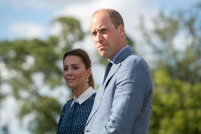 Cả William và Kate được cho là đều từng sử dụng tên mật có chữ cái đầu là D.C. cho Công tước và Nữ công tước xứ Cambridge.