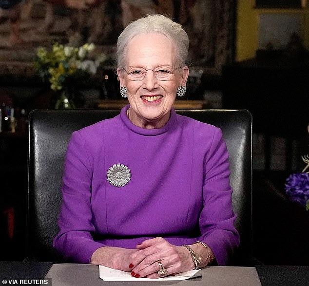 Vào đêm giao thừa, Nữ vương Margrethe thông báo bà sẽ thoái vị sau 52 năm trị vì.