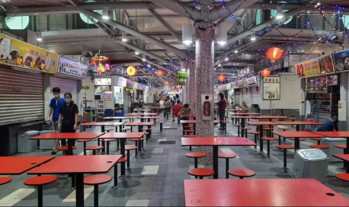 Nhiều khách hàng đã tránh xa Trung tâm mua bán Thực phẩm và Chợ ABC của Singapore sau khi việc sàng lọc bệnh lao cho khu vực này bắt đầu vào ngày 11/1.