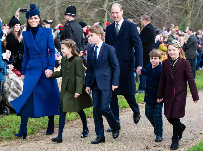 Kate cùng gia đình vào dịp Giáng sinh năm 2023.