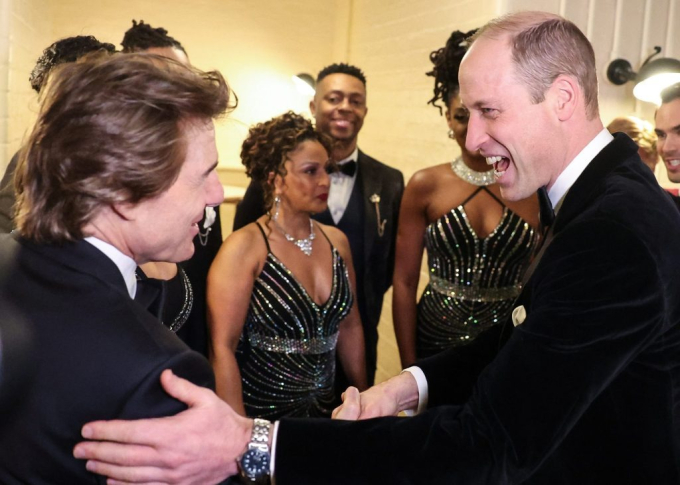 William gặp gỡ ngôi sao Hollywood Tom Cruise tại sự kiện.