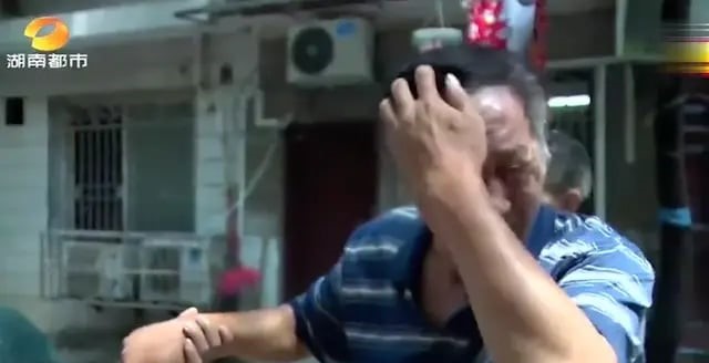 Lưu Chí Bình bật khóc khi phóng viên đến tìm hiểu vụ việc