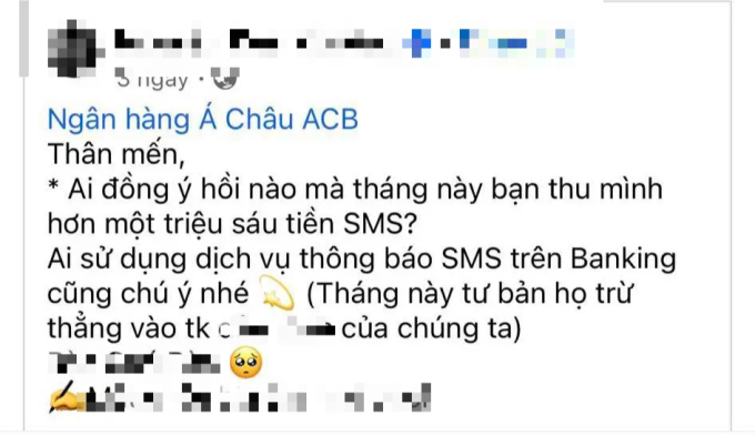 Một tài khoản khác cũng bị trừ phí dịch vụ SM banking lên đến hơn 1 triệu. 