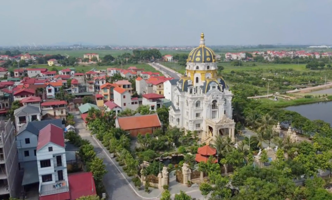 Tòa lâu đài trắng tọa lạc tại một miền quê yên bình ở Bắc Ninh.