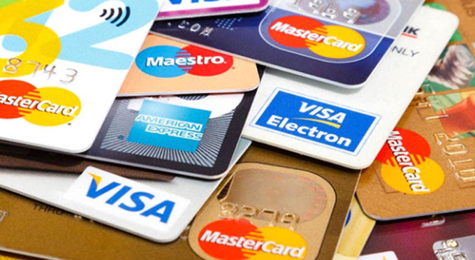  Tuy nhiên, bạn không nên mở quá nhiều thẻ tín dụng để tránh việc thiếu kiểm soát trong chi tiêu và mắc vào nợ nần, khó thanh toán.