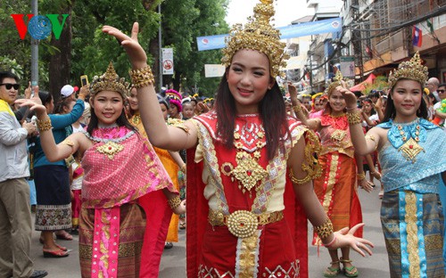 Những cô gái Lào xinh đẹp (Ảnh: VOV)
