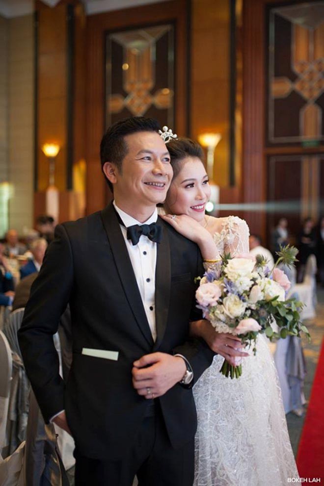 Đám cưới của Shark Hưng và vợ Á hậu diễn ra đầy lãng mạn vào tháng 3 năm ngoái.