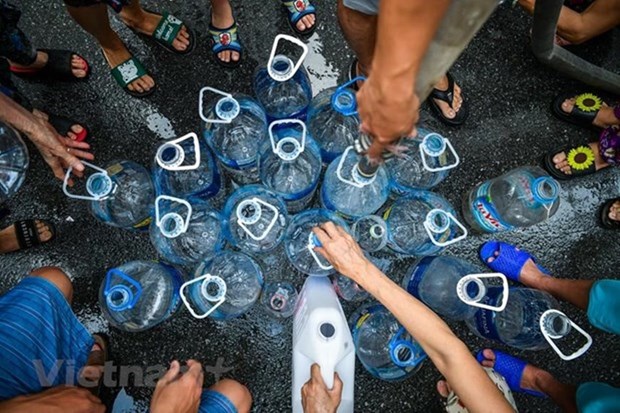 Giá nước sạch: Vênh vì không thể áp một ‘cái áo đồng phục’ cho cả nước