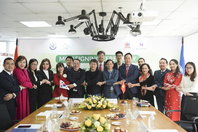   VCIC và VKBIA đã kí biên bản ghi nhớ hợp tác về việc hợp tác đầu tư thúc đẩy khoa học công nghệ giữa các doanh nghiệp Việt Nam – Hàn Quốc trong thời gian tới  
