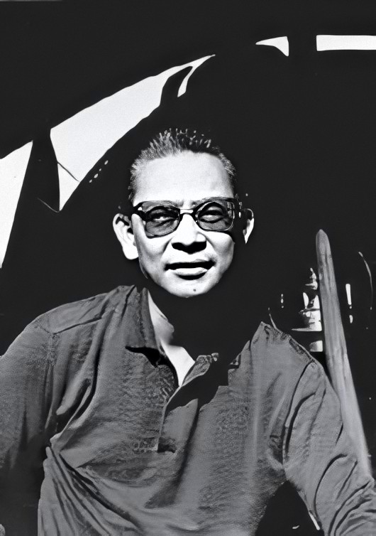 Nhạc sỹ Phạm Duy thời trẻ