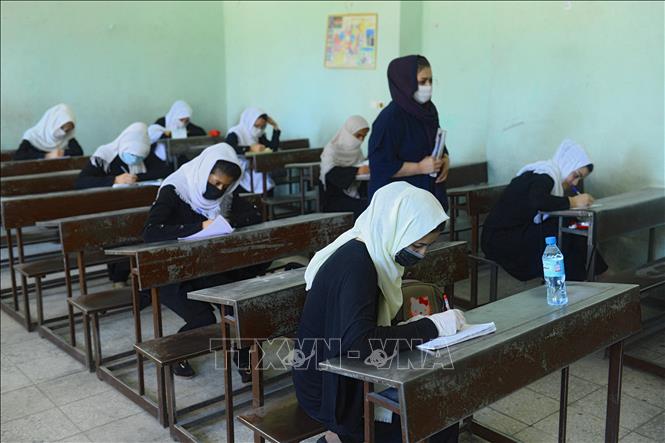 Sinh viên nữ tại một lớp học ở tỉnh Herat, Afghanistan. Ảnh tư liệu: AFP/TTXVN