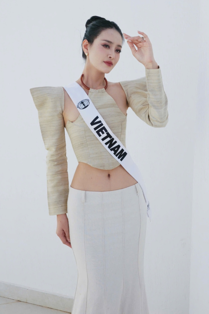 Bùi Khánh Linh thể hiện ấn tượng tại Miss Intercontinental 2024