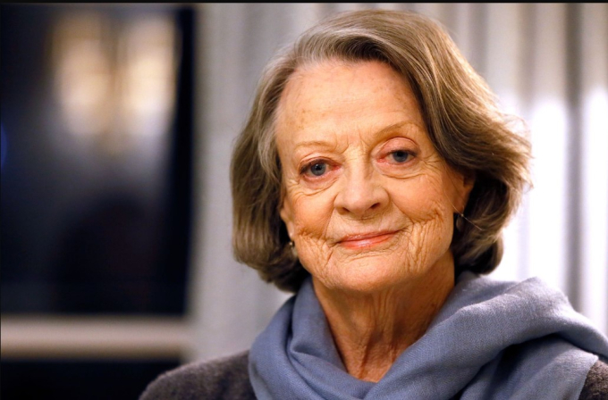 Maggie Smith, một trong những nữ diễn viên nổi tiếng nhất của Anh với sự nghiệp lâu dài từ đóng cặp với Laurence Olivier trong 