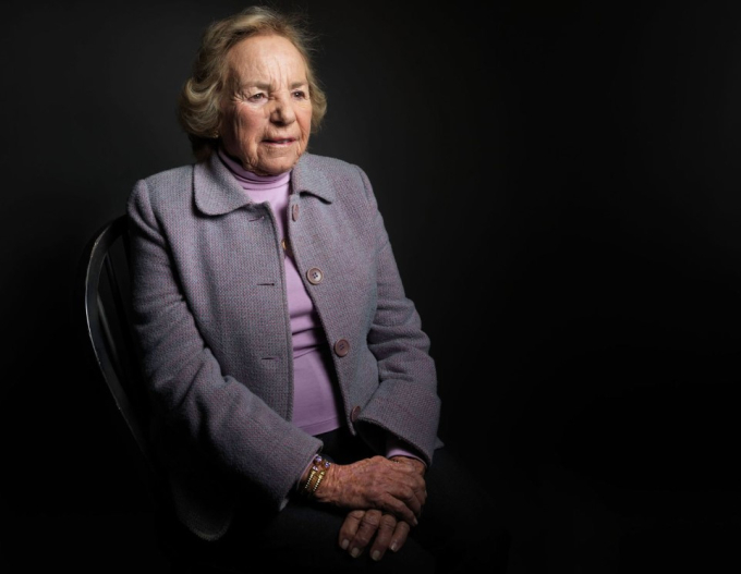 Ethel Kennedy, góa phụ của cựu Tổng chưởng lý Hoa Kỳ Robert F. Kennedy và là một nhà hoạt động nhân quyền lâu năm, đã qua đời vào ngày 10 tháng 10, gia đình bà cho biết. Bà hưởng thọ 96 tuổi. Victoria Will/AP