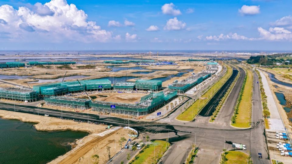 Tiến độ thi công thần tốc tại công trường siêu dự án Vinhomes Green Paradise Cần Giờ