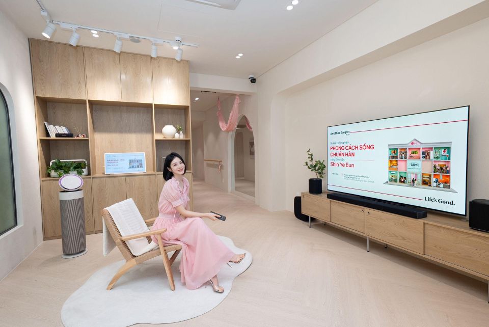Không gian sống chữa lành và đậm dấu ấn cá nhân của Shin Ye Eun được định hình hoàn hảo với các giải pháp công nghệ từ LG (Ảnh: LG Electronics)