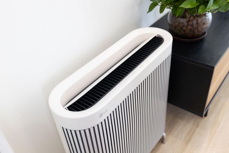 Hệ thống Luồng gió kép Dual Airflow kết hợp bộ lọc V-Filter 3 lớp trên LG PuriCare WallFit