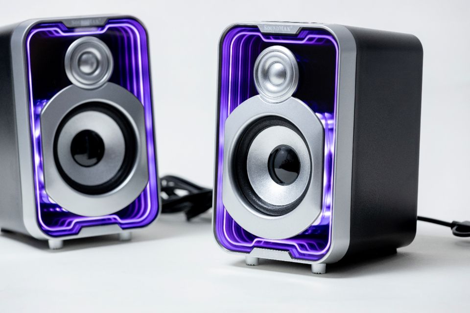 SoundMax A-190 - lối vào thế giới âm thanh đa sắc màu