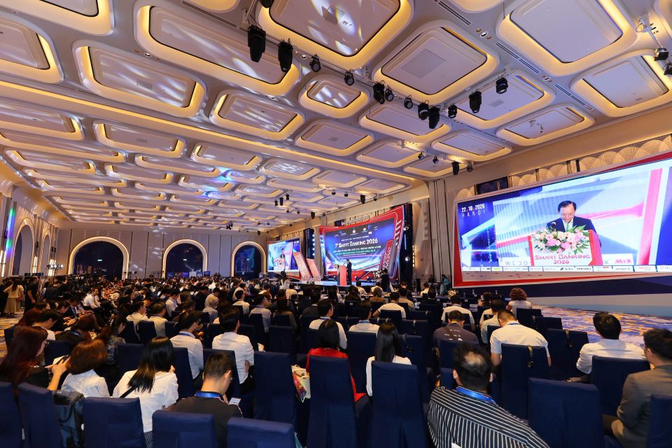   Toàn cảnh sự kiện Smart Banking Summit 2026.  