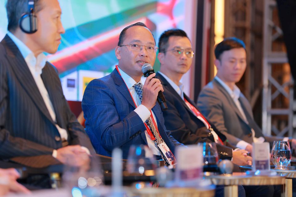 Ông Nguyễn Vĩnh Tuyên – Phó Tổng Giám đốc Nam A Bank chia sẻ tại sự kiện.