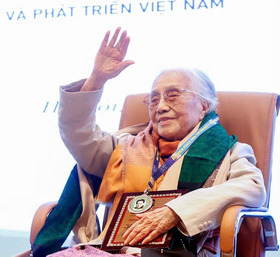 Bà Nguyễn Thị Bình khẳng định tình cảm và sự ủng hộ của nhân dân Ấn Độ là nguồn động viên lớn với Việt Nam