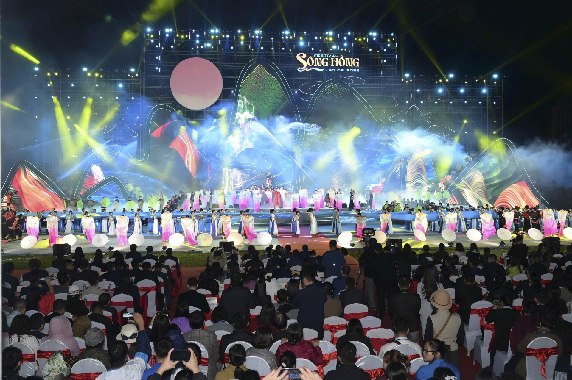 Chương trình nghệ thuật được dàn dựng công phu