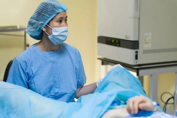 PGS.TS.BS Vương Thị Ngọc Lan là bác sĩ trong êkíp thực hiện thụ tinh trong ống nghiệm đầu tiên ở Việt Nam vào năm 1998. Từ đó đến nay, bà đã điều trị thành công cho hàng chục ngàn bệnh nhân hiếm muộn