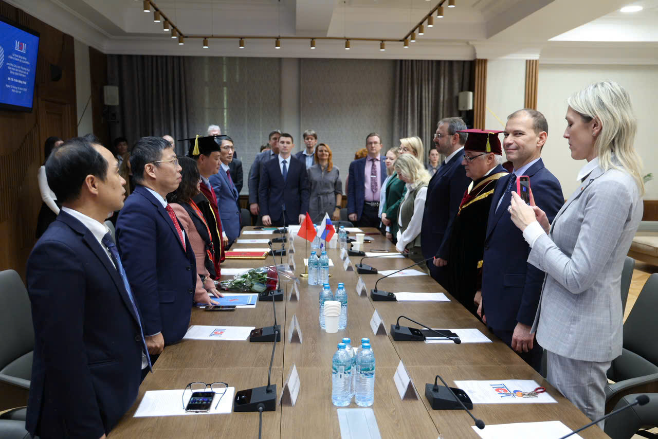 GS Nikolay Rogalev, Hiệu trưởng MPEI trang trọng khai mạc buổi lễ Trao bằng Tiến sĩ danh dự