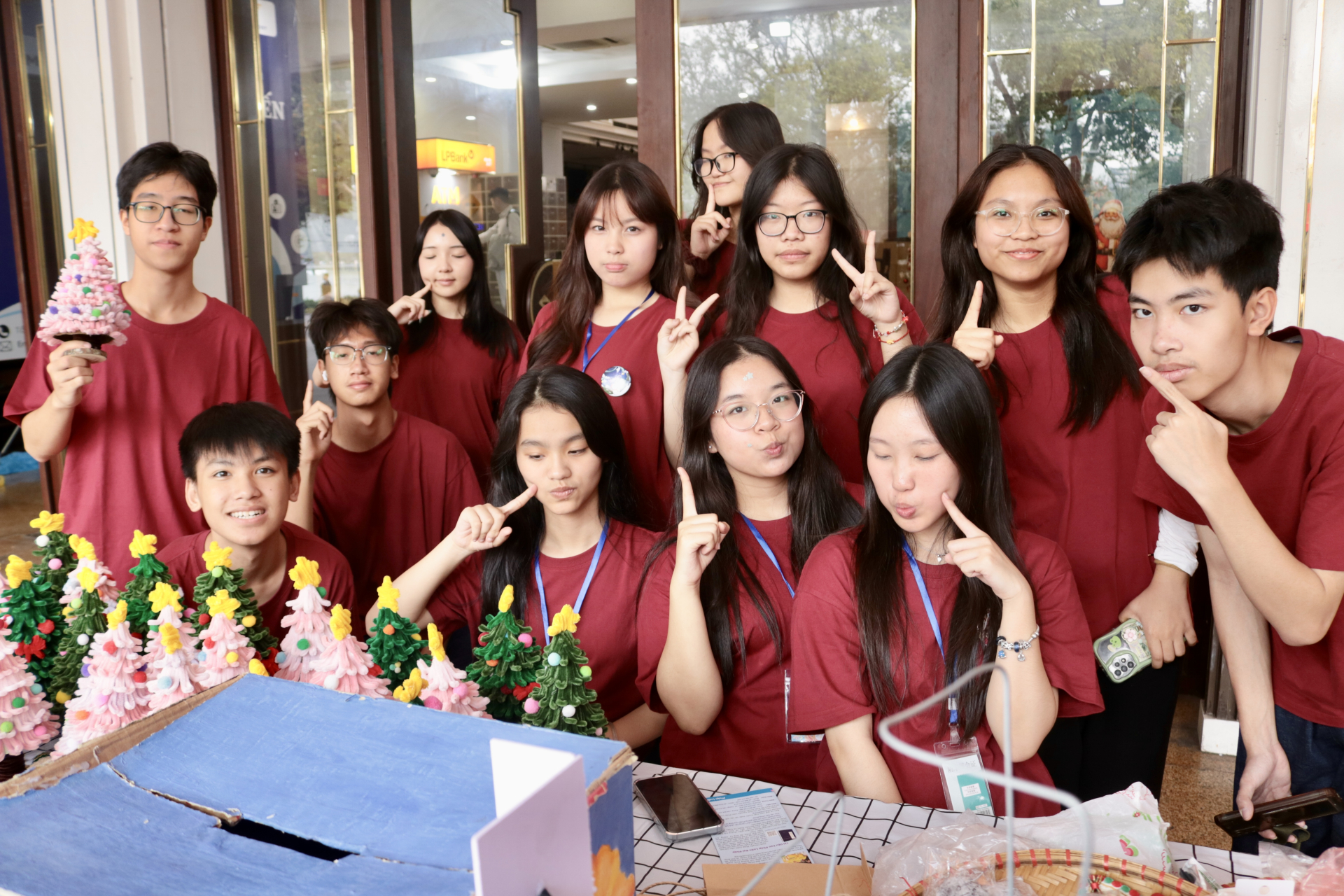 Các thành viên ban tổ chức sự kiện MỌT 2025: Vọng Miên