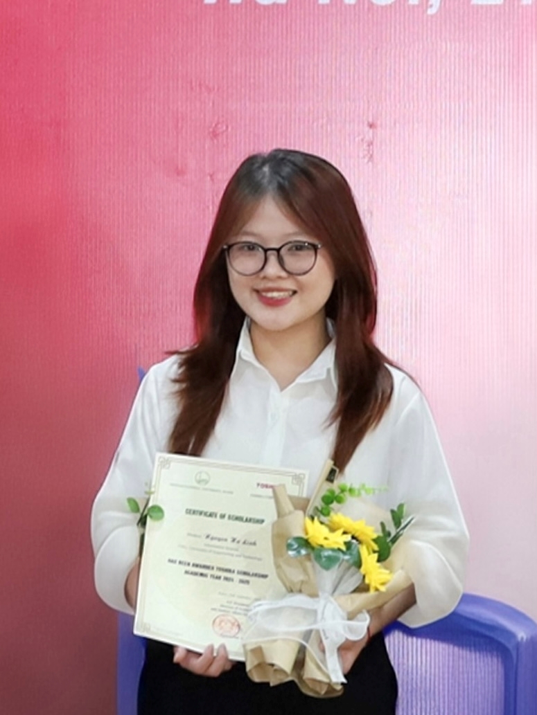 Hà Linh xuất sắc nhận giải thưởng “Sao Tháng Giêng” năm nay