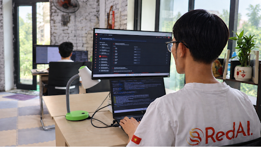 Hải Anh, kỹ sư RedAI, phát triển hệ thống để một người điều phối nhiều đầu việc cùng AI Agent.