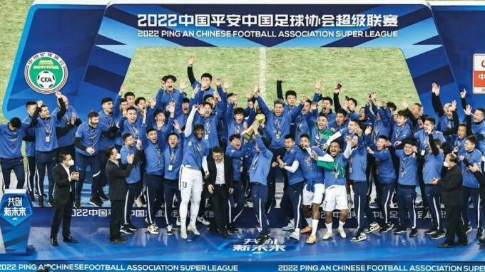 CLB Vũ Hán ăn mừng chức vô địch Chinese Super League 2022.