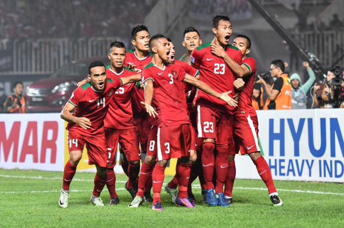 Tuyển Indonesia giành chiến thắng khá thuyết phục trên sân nhà.