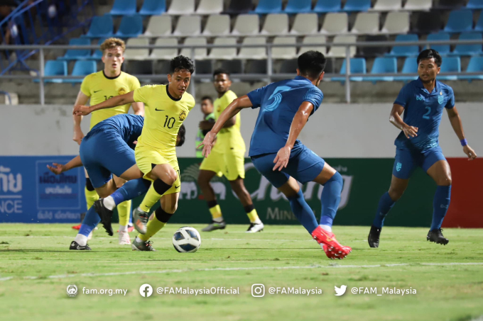 U23 Malaysia miệt mài tấn công nhưng không mang lại hiệu quả.